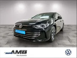 Grenadillschwarz metallic Gebraucht 2024 VW Passat Elegance Kombi | 41.440 € (Etwas zu teuer)