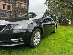 Schwarz Gebraucht 2017 Skoda Octavia Style Kombi | 7.800 € (Fairer Preis)