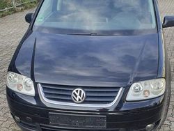 Schwarz Gebraucht 2005 VW Touran Van / Kleinbus | 3.500 € (Fairer Preis)