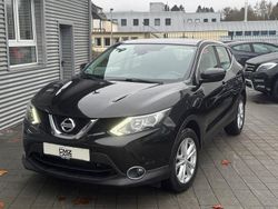 Schwarz Gebraucht 2016 Nissan Qashqai Acenta SUV | 8.480 € (Fairer Preis)