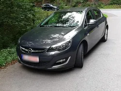 Grau Gebraucht 2015 Opel Astra Coupé | 5.250 € (Fairer Preis)
