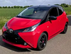 Rot Gebraucht 2018 Toyota Aygo X-cite Kleinwagen | 8.888 € (Fairer Preis)