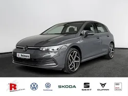 Grau Gebraucht 2023 VW Golf VIII Style Limousine | 27.900 € (Fairer Preis)