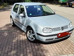 Grau Gebraucht 2000 VW Golf IV Kleinwagen | 1.790 € (Etwas zu teuer)