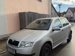 Silber Gebraucht 2003 Skoda Fabia Kleinwagen | 1.100 € (Guter Preis)