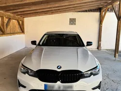 Weiß Gebraucht 2020 BMW 330e Sport Line Limousine | 24.600 € (Fairer Preis)