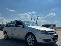 Silber Gebraucht 2005 Opel Astra Kombi | 1.600 € (Fairer Preis)
