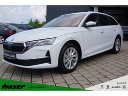 Weiss Gebraucht 2024 Skoda Octavia Selection Kombi | 36.980 € (Fairer Preis)