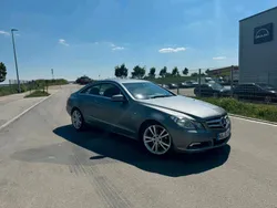 Grau Gebraucht 2025 Mercedes E250 Coupé | 12.900 €