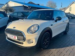 Weiß Gebraucht 2015 Mini ONE Kleinwagen | 8.990 € (Fairer Preis)