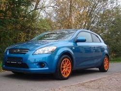 Blau Gebraucht 2008 Kia ProCeed LX Kleinwagen | 1.490 € (Guter Preis)