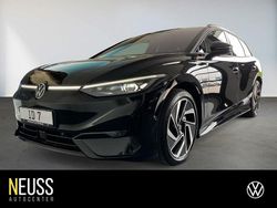 Grenadillschwarz metallic Gebraucht 2024 VW ID.7 Pro Kombi | 68.569 €