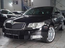 Schwarz Gebraucht 2012 Skoda Superb Ambition Kombi | 6.990 € (Fairer Preis)