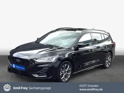 Schwarz Gebraucht 2024 Ford Focus ST-Line X Kombi | 24.940 € (Guter Preis)