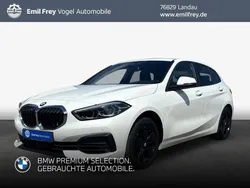 Weiß Gebraucht 2021 BMW 118 Advantage Kleinwagen | 21.110 € (Fairer Preis)