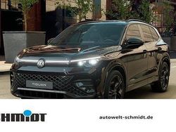 Grenadillschwarz metallic Neu 2025 VW Tiguan Style SUV | 53.990 €