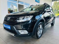Schwarz Gebraucht 2018 Dacia Sandero Prestige Kleinwagen | 12.380 € (Etwas zu teuer)