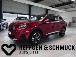 Rot metallic Gebraucht 2020 Peugeot 2008 Allure SUV | 17.887 € (Etwas zu teuer)