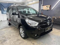 Schwarz Gebraucht 2017 Dacia Dokker Lauréate Van / Kleinbus | 8.750 € (Fairer Preis)