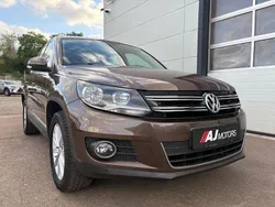 Braun Gebraucht 2011 VW Tiguan Sportline SUV | 10.900 € (Fairer Preis)