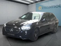 Schwarz Gebraucht 2023 Mercedes E220 Kombi | 47.849 € (Fairer Preis)