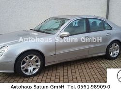 Silber Gebraucht 2004 Mercedes E240 Avantgarde Limousine | 12.970 €