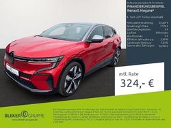 Rot (metallic) Gebraucht 2022 Renault Mégane IV Techno Limousine | 26.980 € (Guter Preis)