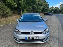 Grau Gebraucht 2016 VW Golf VII Limousine | 10.499 € (Fairer Preis)