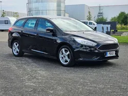 Schwarz Gebraucht 2015 Ford Focus Basis Kombi | 6.250 € (Fairer Preis)