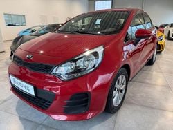 Rot Gebraucht 2016 Kia Rio Edition 7 Limousine | 8.990 € (Fairer Preis)