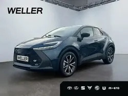 Midnight teal metallic / schwarz (blau) Neu 2025 Toyota C-HR SUV | 37.440 € (Etwas zu teuer)