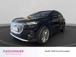 Mythosschwarz metallic Gebraucht 2023 Audi Q4 e-tron Ambiente SUV | 45.550 € (Teuer)