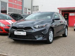 Grau Neu 2024 Kia Ceed Comfort Limousine | 24.980 € (Fairer Preis)