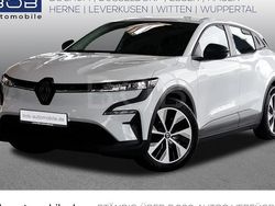 Arktisweiß Gebraucht 2024 Renault Mégane Evolution Limousine | 30.888 € (Fairer Preis)