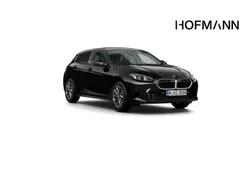 Schwarz uni Neu 2025 BMW 120 Kleinwagen | 33.755 € (Superpreis)