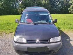 Schwarz Gebraucht 2002 Citroën Berlingo Van / Kleinbus | 1.000 € (Superpreis)