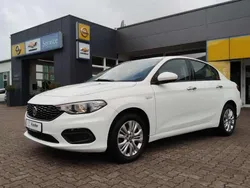 Uni weiß Gebraucht 2016 Fiat Tipo Pop Limousine | 8.490 € (Fairer Preis)