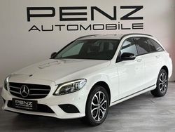Weiß Gebraucht 2018 Mercedes C200 Kombi | 17.990 €