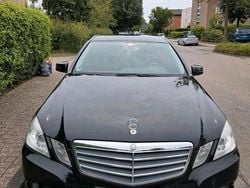 Schwarz Gebraucht 2009 Mercedes E220 Limousine | 6.800 € (Fairer Preis)