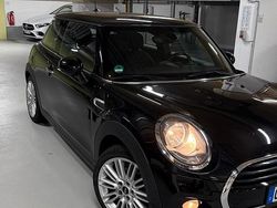 Schwarz Gebraucht 2017 Mini Cooper Kleinwagen | 12.000 € (Fairer Preis)