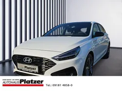 Weiss Neu 2024 Hyundai i30 Advantage Limousine | 29.480 € (Etwas zu teuer)