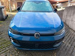 Blau Gebraucht 2024 VW Passat R-line Limousine | 35.990 € (Superpreis)
