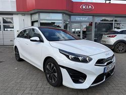 (hw2) deluxe white m Gebraucht 2024 Kia Ceed Sportswagon Spirit Kombi | 32.990 €