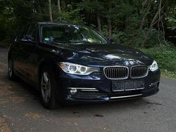Blau Gebraucht 2014 BMW 318 Limousine | 8.000 € (Superpreis)