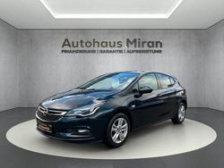 Grün Gebraucht 2017 Opel Astra Limousine | 10.499 € (Guter Preis)