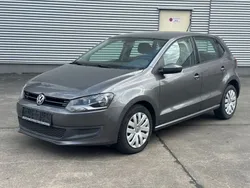 Grau Gebraucht 2011 VW Polo Comfortline Kleinwagen | 6.490 € (Fairer Preis)
