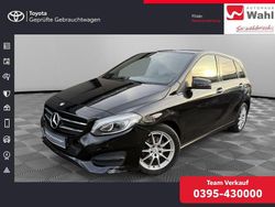 Schwarz Gebraucht 2017 Mercedes B180 Style Van / Kleinbus | 13.900 € (Guter Preis)