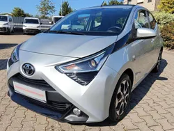 Silber Gebraucht 2018 Toyota Aygo x-sky Kleinwagen | 7.950 € (Etwas zu teuer)