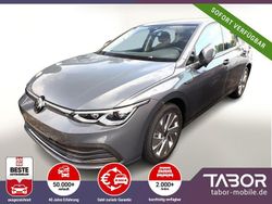 Grau Gebraucht 2023 VW Golf VIII Style Limousine | 30.988 € (Guter Preis)