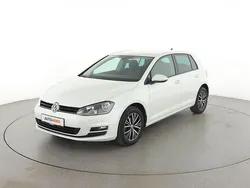 Weiß Gebraucht 2016 VW Golf VII Allstar Limousine | 11.810 € (Fairer Preis)